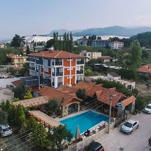https://melrose-house-hotel.aegeanhotels.net